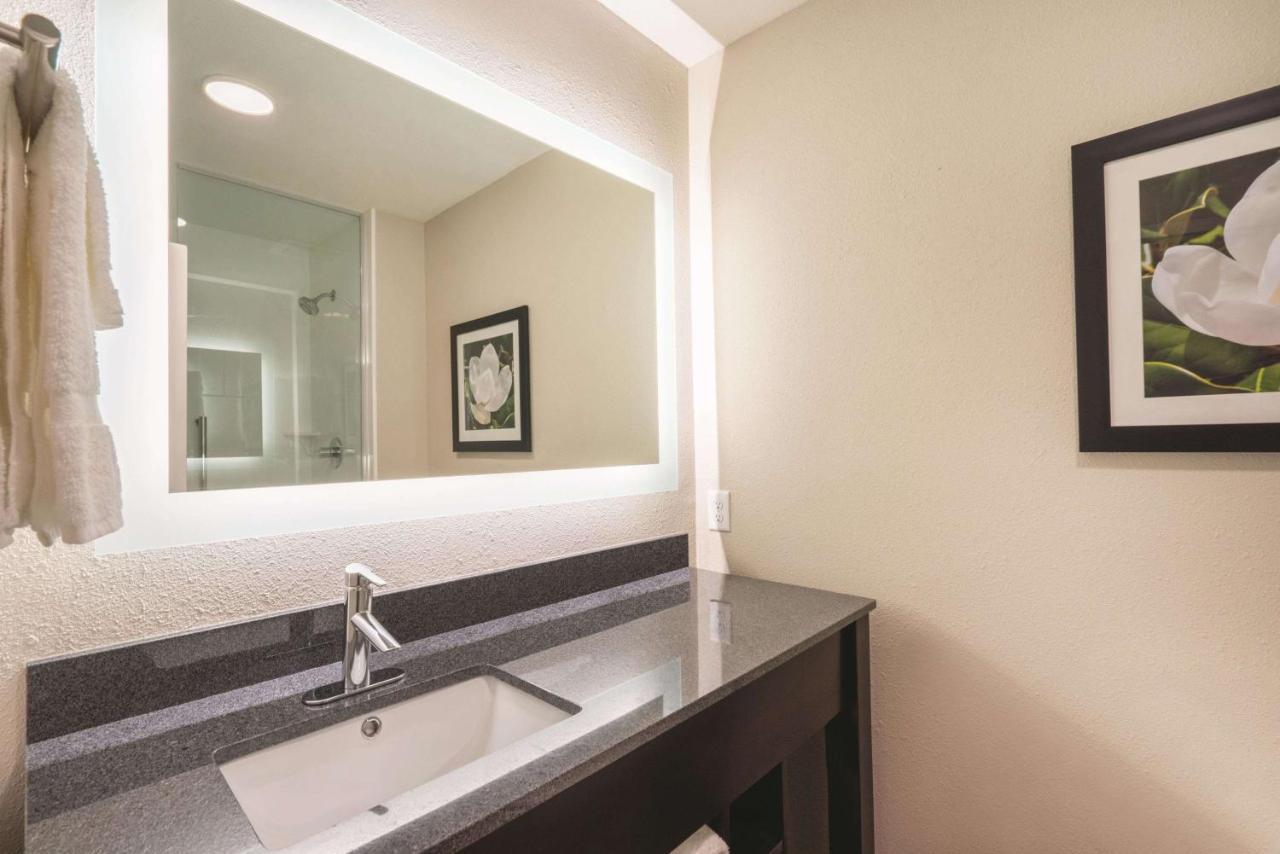 La Quinta By Wyndham Memphis Downtown Hotel Bagian luar foto