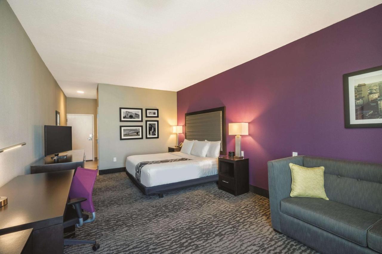 La Quinta By Wyndham Memphis Downtown Hotel Bagian luar foto