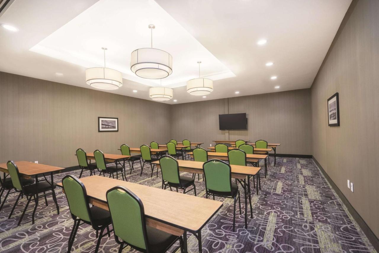 La Quinta By Wyndham Memphis Downtown Hotel Bagian luar foto